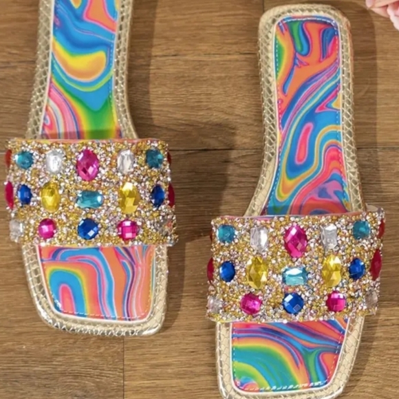NEVER WORN COLORFUL RHINESTONES SLIDES - Picture 2 of 3